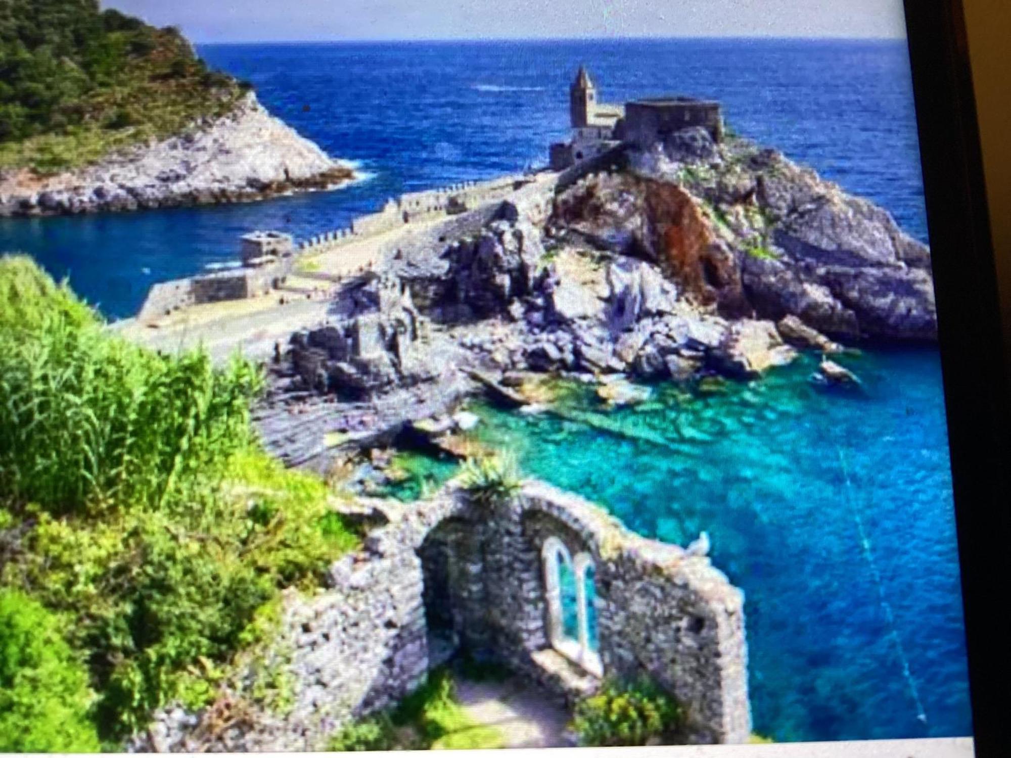 Appartamento Cinque Terre Station House La Spezia Esterno foto